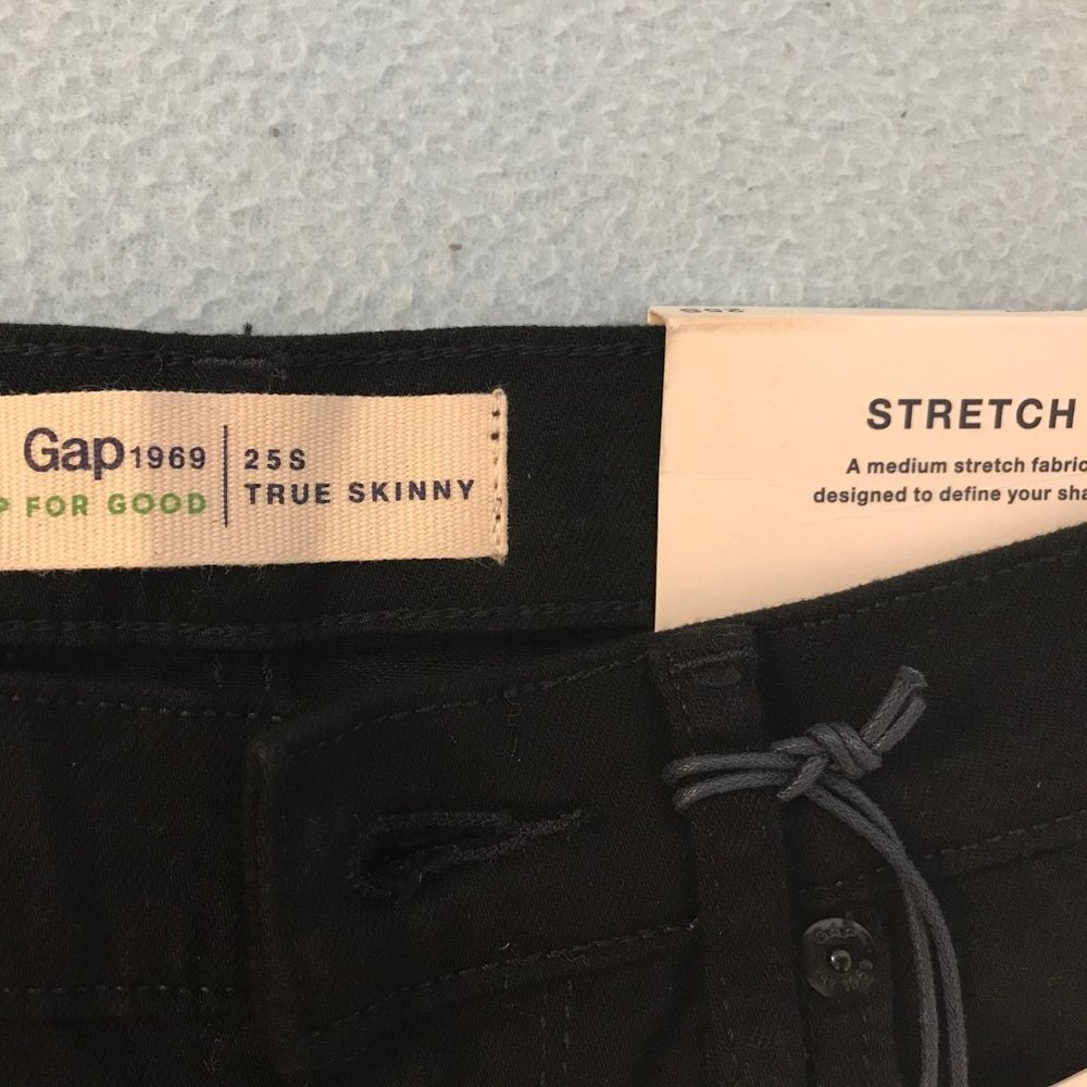 NWT GAP Mid Rise True Skinny Jeans Black size 25 Short - Picture 7 of 9